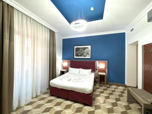 The Five Oscars Inn, Roma