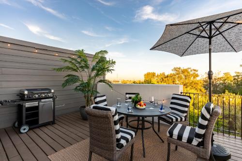 Létesítmények, Luxury Houston Home, Spacious & Walkable Location near Buffalo Bayou Park