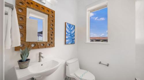 The Upper Deck - main image