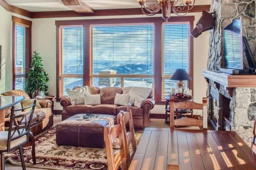 Stonegate Resort Unit A403 in Kelowna, Canada