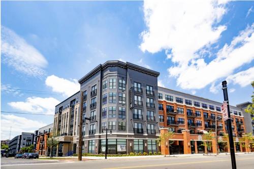 Cozy 10BR 10BA combined Apartment Near Downtown Cincinnati in Cincinnati, USA
