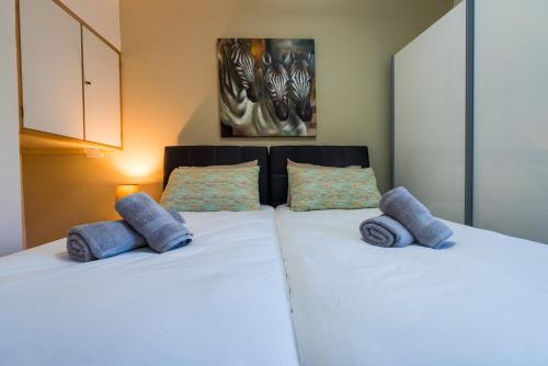 SH5A - Qawra 2 Bedroom Apartment in Prime Location 4