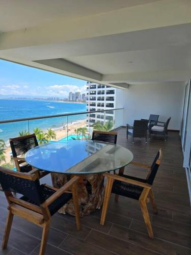 Departamento en Harbor 171 con vista al mar in Puerto Vallarta, Mexico