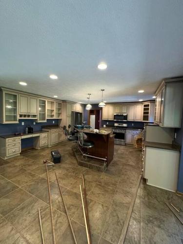 Brand New Getaway with Pool Theater and Game Room - image 3