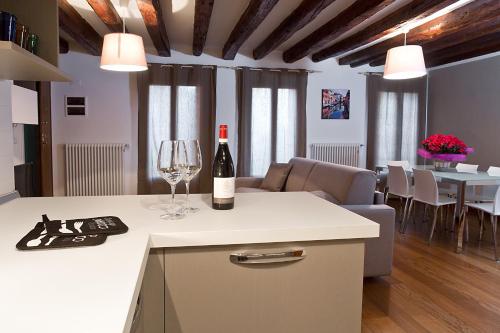 Good Wine Apartments - image 8