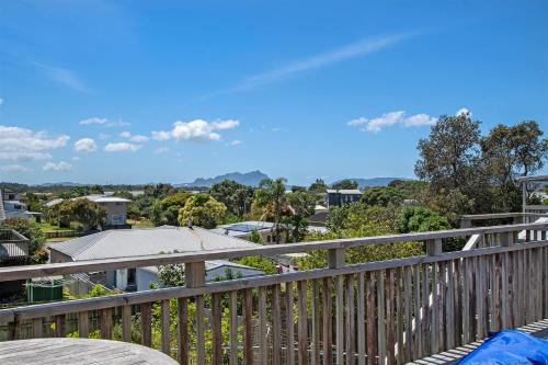 . Spacious Family Bach by the Sea - Ruakaka Home