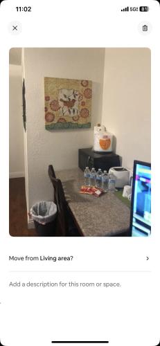 Super private studio with bathroom 7 miles to downtown LA with parking in Maywood, USA