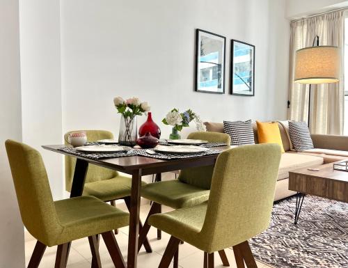 Modern 1BR Unit with Canal View Near Burj Khalifa, Дубай (фото 10)