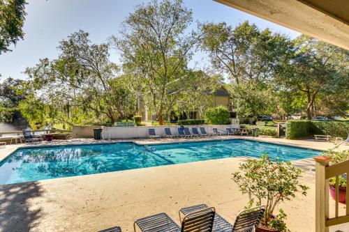 Resort Perks Beach Access Condo in Hilton Head thumb 3