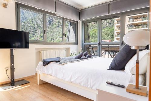 Sadržaji, Dúplex Artístico con Terraza I 10 min del Centro I AndBnB (Duplex Artistico con Terraza I 10 min del Centro I AndBnB) in Santa Coloma