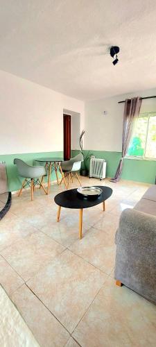 cozy House with Secret Garden & Spa private