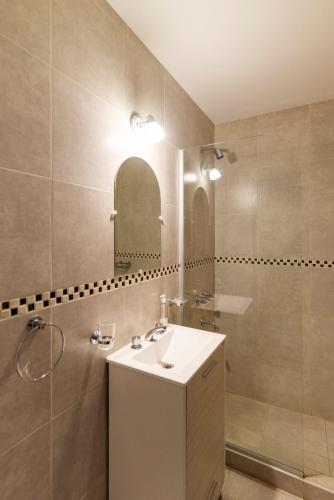 Bathroom, Visit Nieva in Barrio Alto Padilla