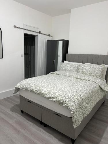 Oxborne Rooms UK - Plaistow, Londres