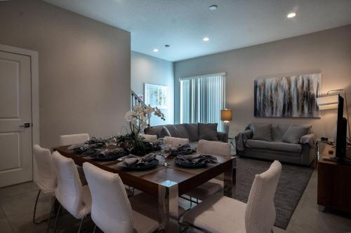 Beautiful house 5 minutes from Disney 4 suites in Orlando, USA