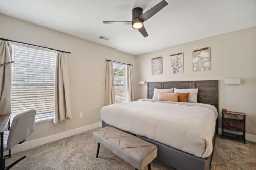 Spacious 8BR 8BA Combined Condos in Traverse City - image 12