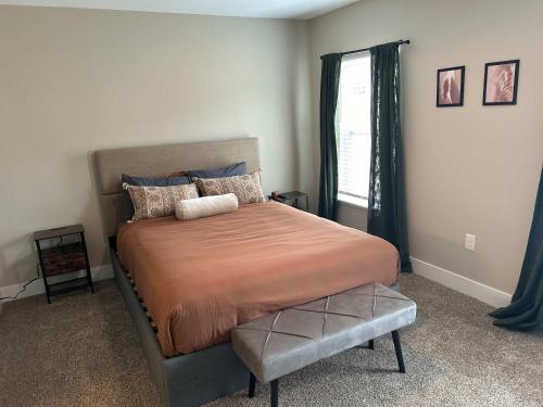 Spacious 8BR 8BA Combined Condos in Traverse City - image 9