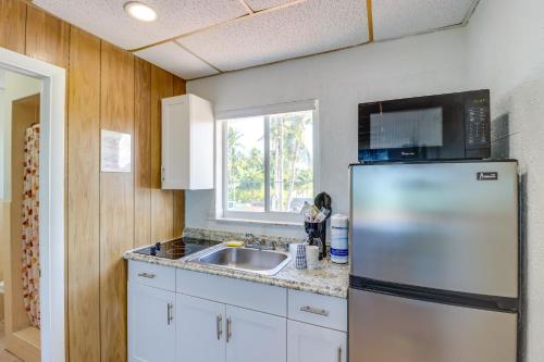 Pool and Beach Access Serene Escape in Layton in Layton, USA