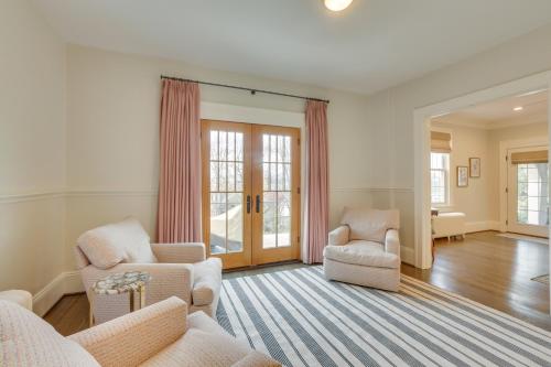 Walk to Roanoke River Greenway Mountain-View Home in Roanoke, USA