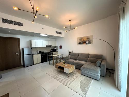 Kitchen, Sleek 1BR in DSO, Dubai in Dubai Silicon Oasis