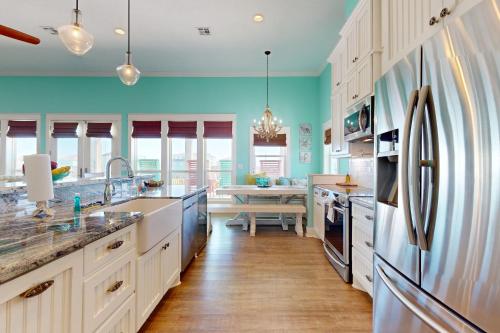 Southern Paradise in Crystal Beach, USA