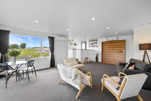 Kaiwaka Home in rural location - 15min from beach! in Kaiwaka