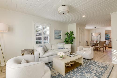 Walk Downtown and Canton Street Roswell Retreat! in Roswell, USA