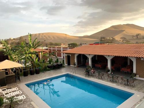 Huacachina Desert House