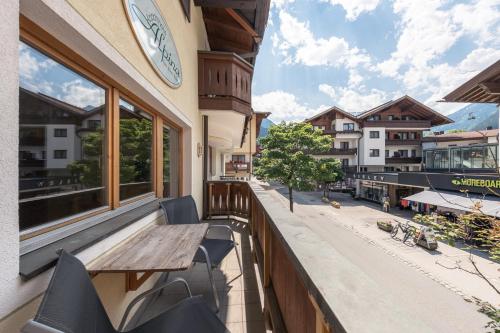Restaurant, Apartments Alpina in Mayrhofen