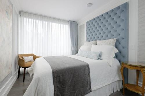 Amazing 3BR Condo Right in the Heart of Yaletown in Vancouver, Canada