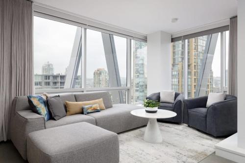 Amazing 3BR Condo Right in the Heart of Yaletown in Vancouver, Canada