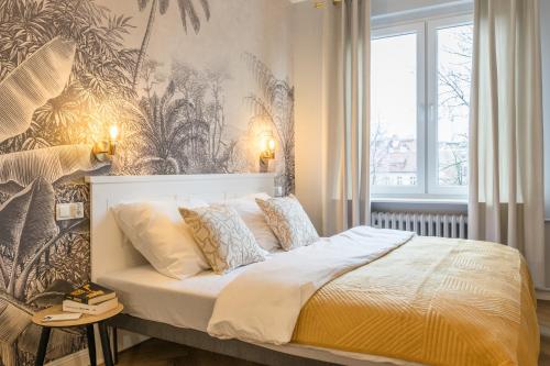 2 twin beds, 1 sofa bed