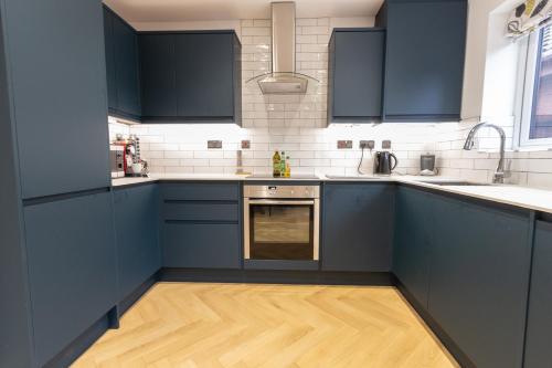 Cocina, Charming Home in Bromsgrove - Perfect for Groups in Bromsgrove