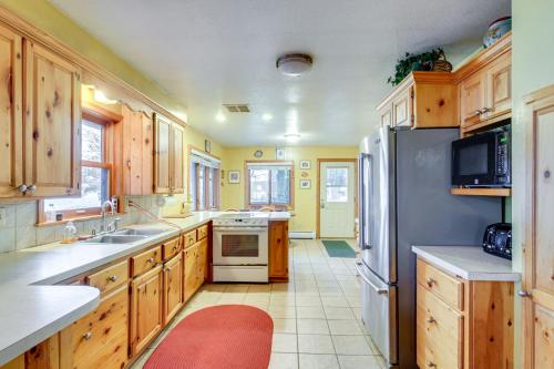 Scenic Cabin with Private Beach in Crosslake! in Cross Lake, USA