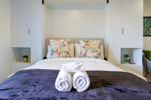 Metro Escape Studio across South City Mall