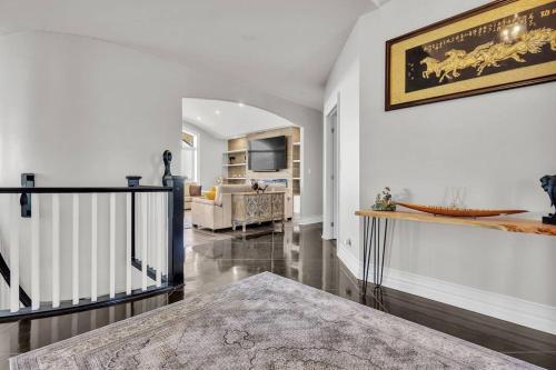 Ieeja, Private Luxury Farmhouse Retreat with Hot tub in Conestogo (ON)