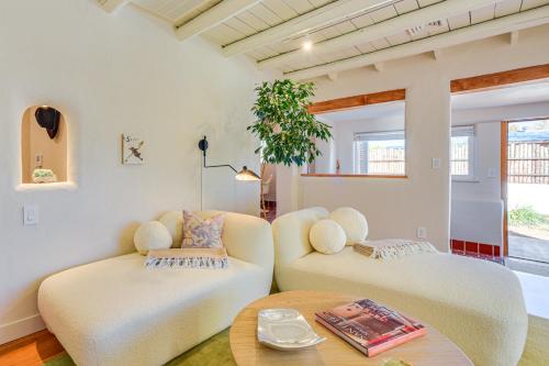 3 Mi to Downtown - Condo with Hot Tub in Santa Fe! in Santa Fe, USA