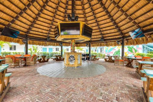 Oceanfront Resort Studio with Pool on Long Key! in Layton, USA