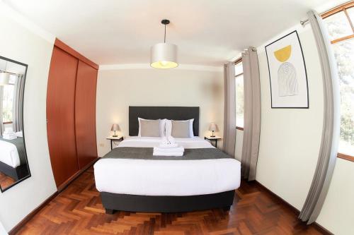Lovely 3bedroom apt infront Sta Catalina Monastery