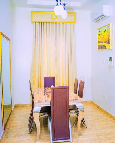Three-Bedroom Apartment image 8
