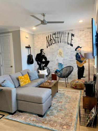 Live With Legends in Nashville, USA