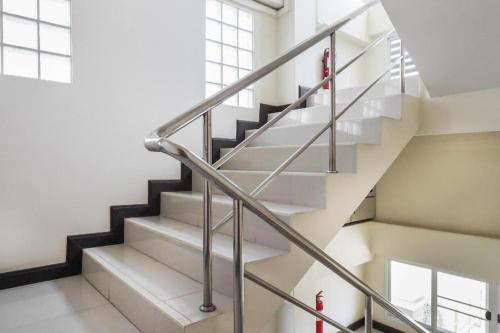 Taevaraj Place in Ayutthaya folyópart