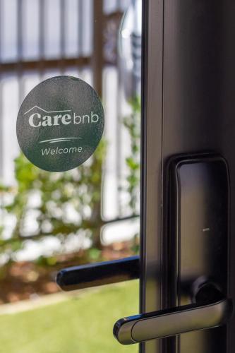 Charming Studio with desk space near South City Mall