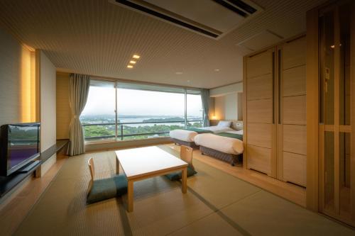 Family Room with Sea View