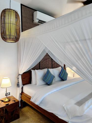 Cadlao Resort & Restaurant Room Type - Poolside Cottage