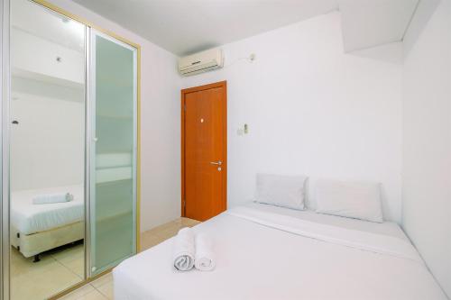 Spacious 2BR Apartment at MT Haryono Square By Travelio