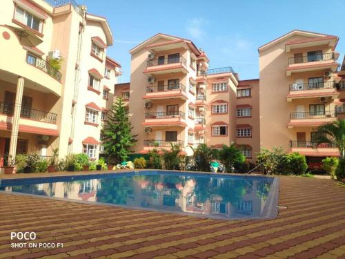 STAY & EXPLORE - Luxury 1 BHK with Bathtub Pool near Calangute Baga Beach - image 3
