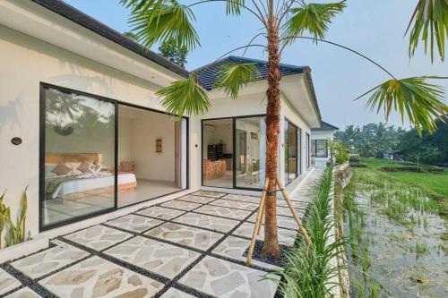 Newly! 3BDR Modern Villa Close To Ubud Center, Bali