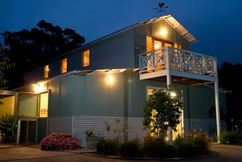 Balcony/terrace, Howards Hill Retreat in Boneo
