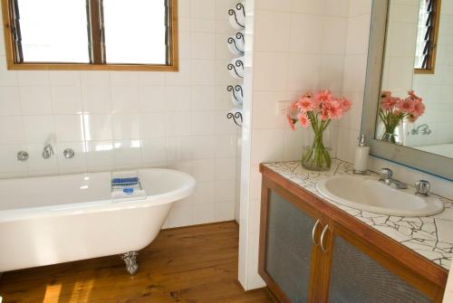 Howards Hill Retreat in Boneo