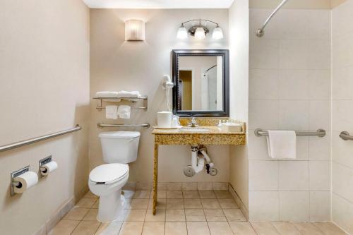 Quality Inn Raleigh Downtown - image 9